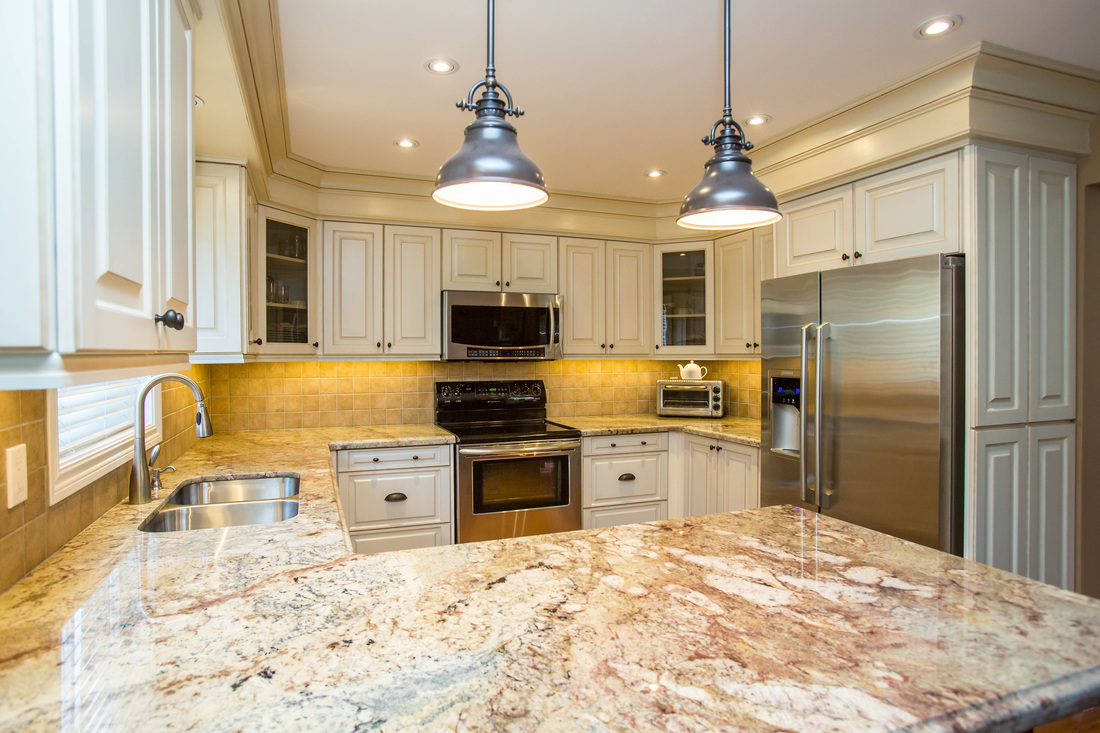 kitchen renovation in thornhill, cabinetry, home renovations, hand glazed raised panel doors, granite countertops